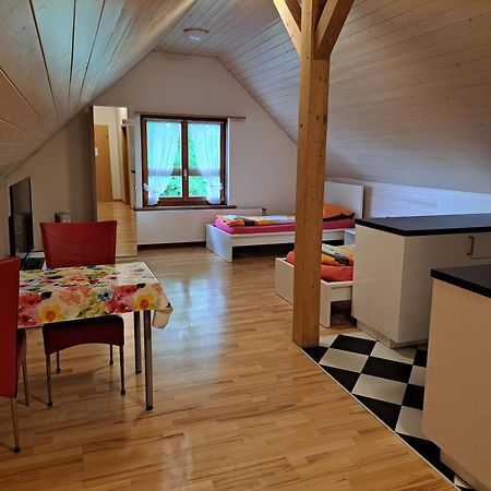 Good Bed Aarwangen Apartment Luaran gambar
